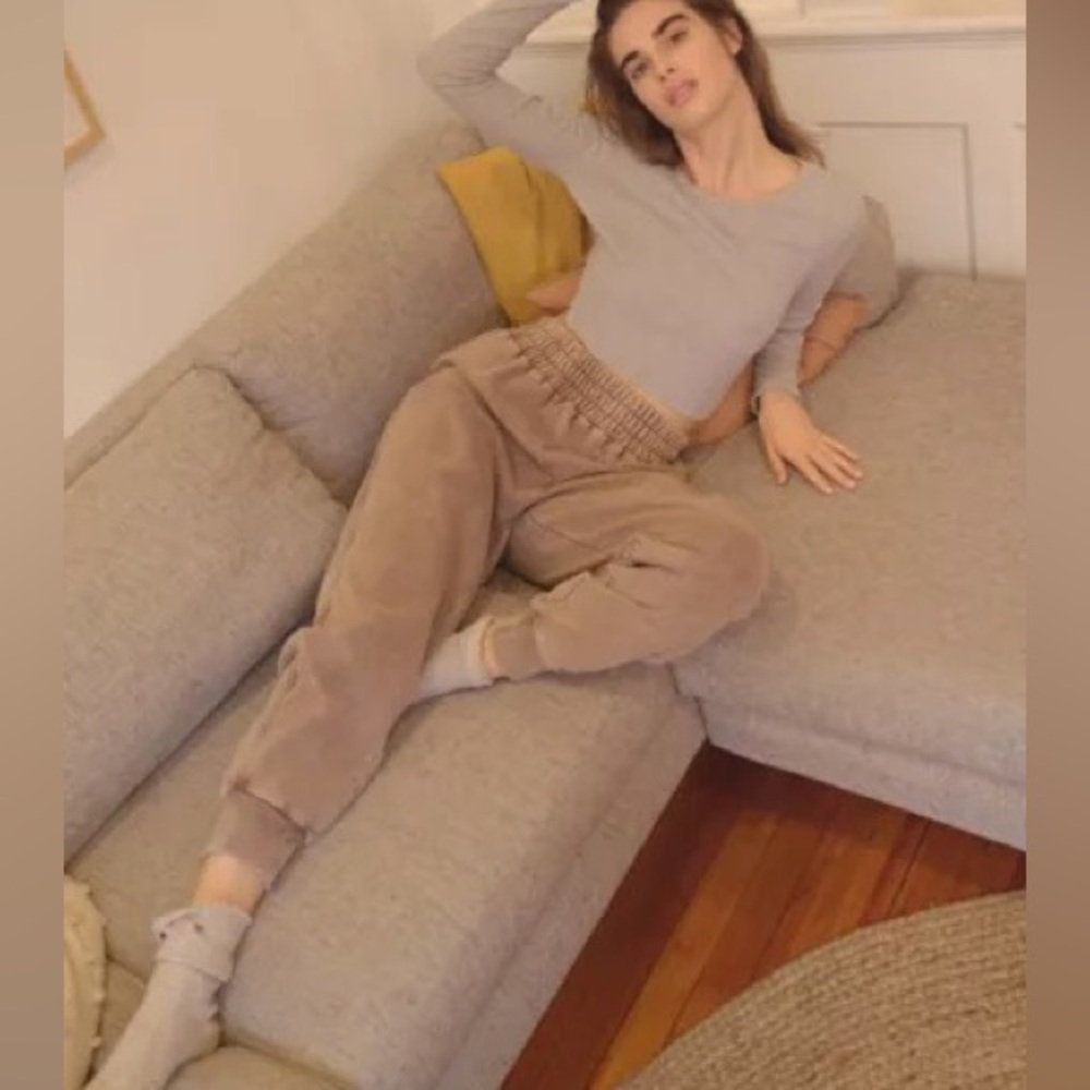 super cute jogger sweatpants from urban